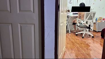 Nonton Is He Masturbating? What Should I Do? thumbnail