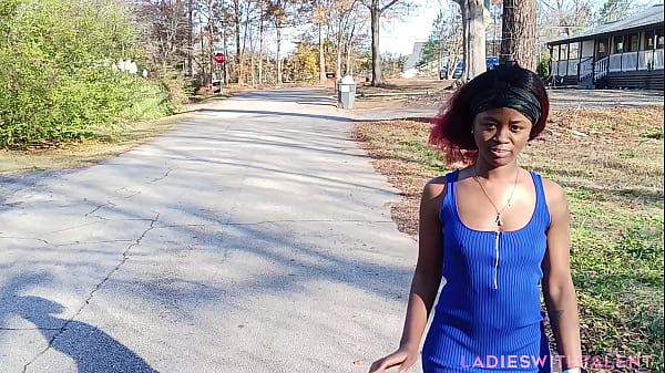 She_was walking in the streets