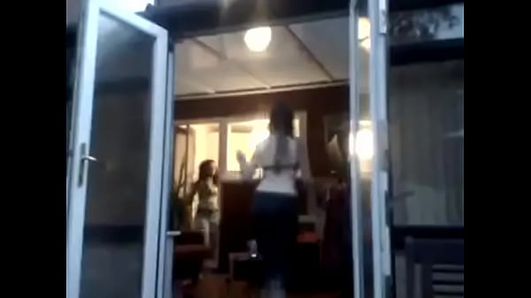 Nonton 18 Teen Sexy Dance On Webcam thumbnail