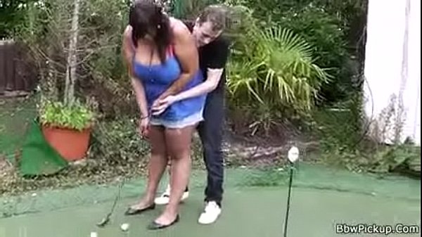 coachfuckingBBW trainee from behind