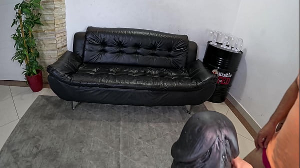 Play MP4 - Aprontando com Dildo gigante com as an&atilde;zinhas