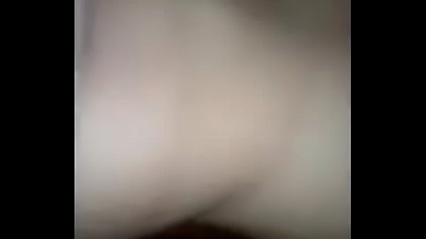 Play MP4 - Mi Venezolana culona busca trio