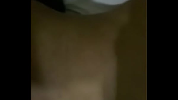 Activo maduro me folla en hotel