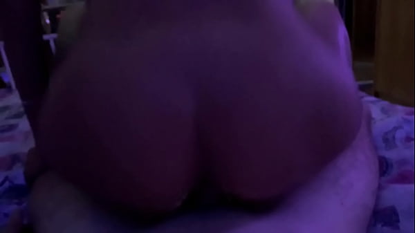 Nonton Petite Milf Riding thumbnail