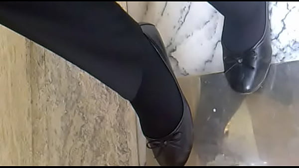 spy cam feet