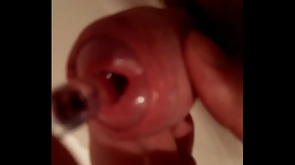 В уретру ампулой