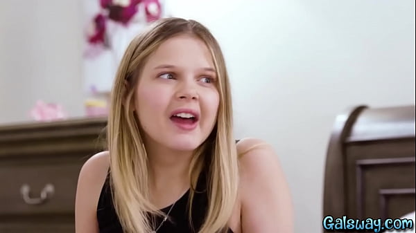 Bestfriends ava and coco have lesbian sex on cocos bed