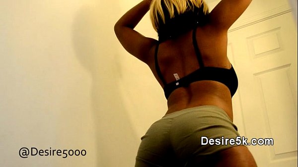 Play MP4 - Hardcore black woman doggystyle