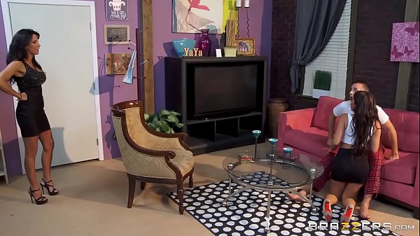Play MP4 - Brazzers - Let's Fuck the Landlady scene