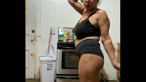 Hot sexy Dominican MILF Anna Maria dancing in black outfit 