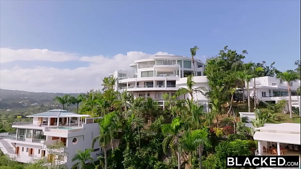 Play MP4 - BLACKED Petite cutie Lily gets her first Blacked experience