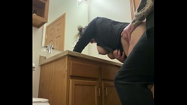 Snuck Off With Milf To Bang In Bathroom thumbnail