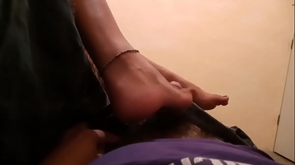 Masturbaci&oacute;n con los pies 