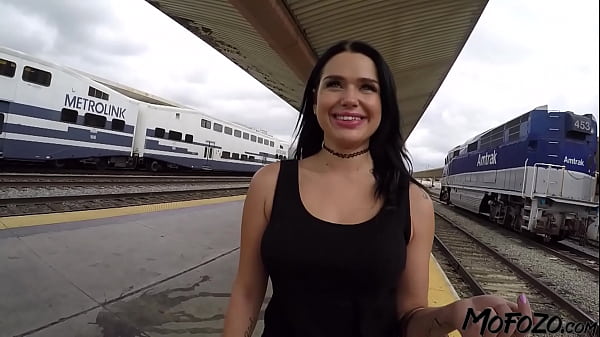 This is how to pick up a student at the train station