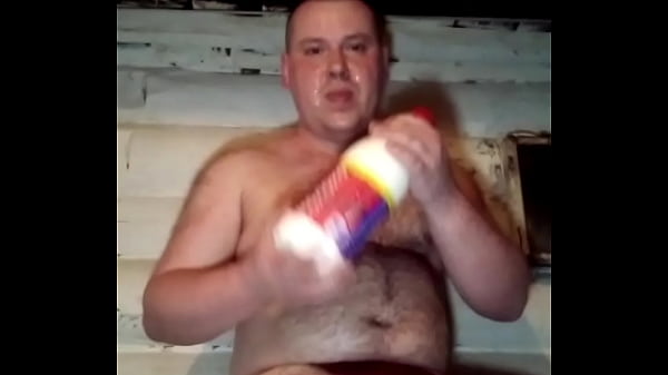 Russian gay planted his huge round ass on a bottle of milk)))