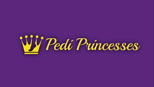 Nonton Erica Finds A Shrunken Trespasser (preview) thumbnail