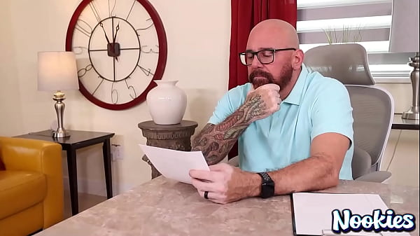 Nonton Employee Earns Big Raise - Angel Gostosa - Nookies thumbnail