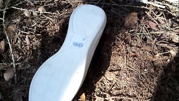 Nonton Adidas Versus Mravency 3 thumbnail