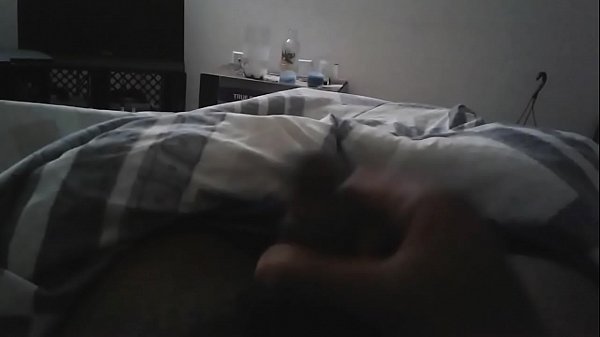 Play MP4 - Jacking off to porn