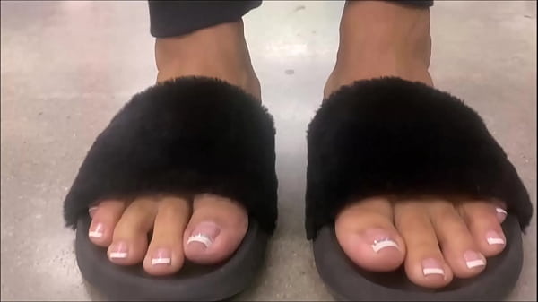 Nonton Popcorn Feet thumbnail