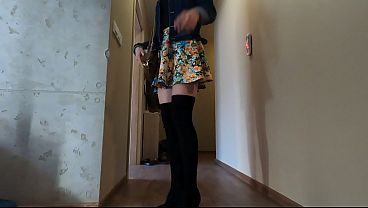 Nonton Super Hot Girl Flashing Her Super Sexy Ass In Public Around City Walk And Shopping thumbnail
