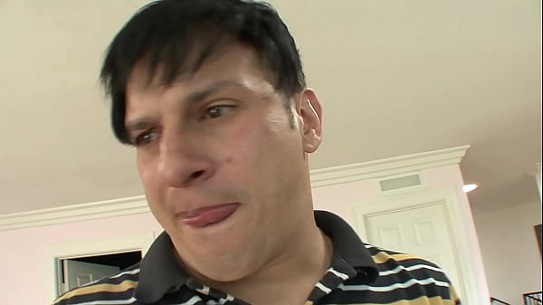 Kiki daire's soaked cunt explodes on his thick rod 