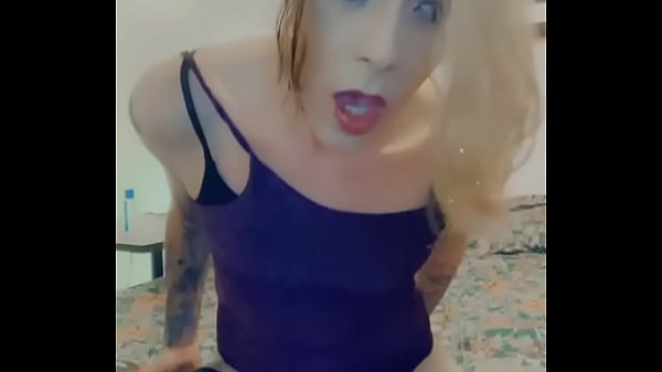 Play MP4 - Trans Whore In stockings loves anal