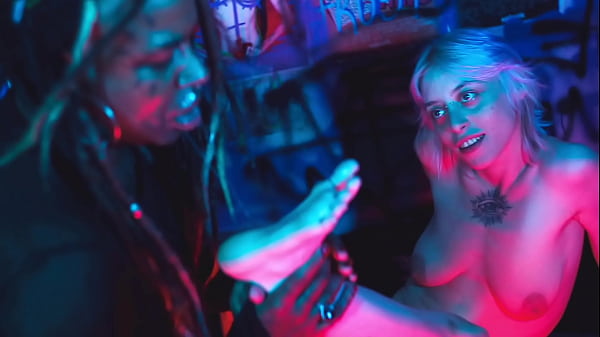 Play MP4 - These Small Feet Were Made For Worship