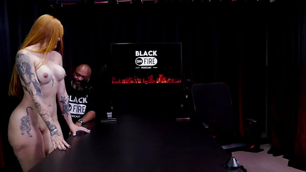 Bella Ruiva No Black On Fire Sr. Black - Completo (watch On: Sheer/red) thumbnail