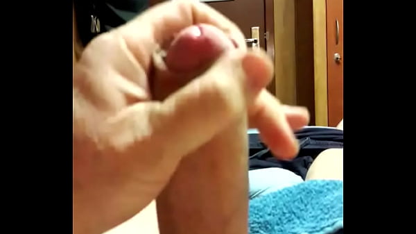 Play MP4 - masturbation huge cumshot close up