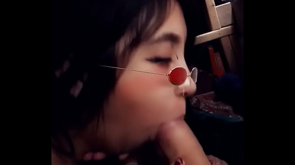 Play MP4 - Step-sister wakes me up with blowjob