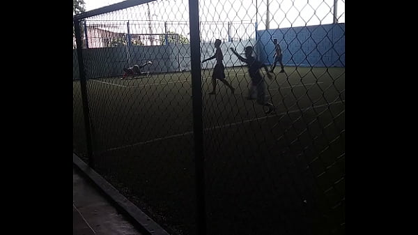 Jo&atilde_ozin metendo a bola sem d&oacute_ (c passe pornografico do Bernardo)