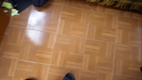 I enter my stepmother's room and she masturbates me with her tits