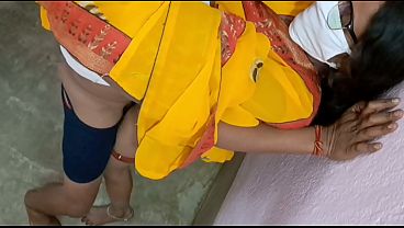 Northindian servant aunty fucking 