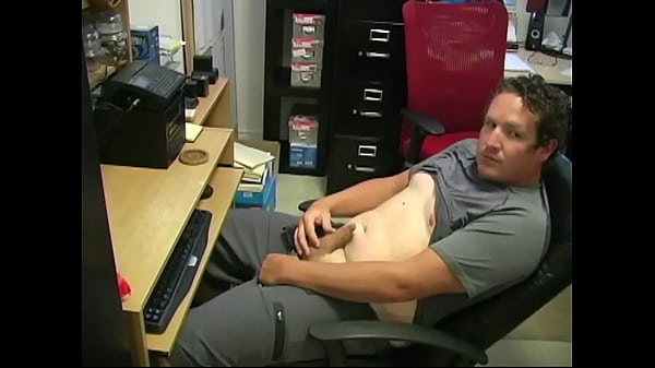 Straight Bear Wants A Jerk Off Session thumbnail