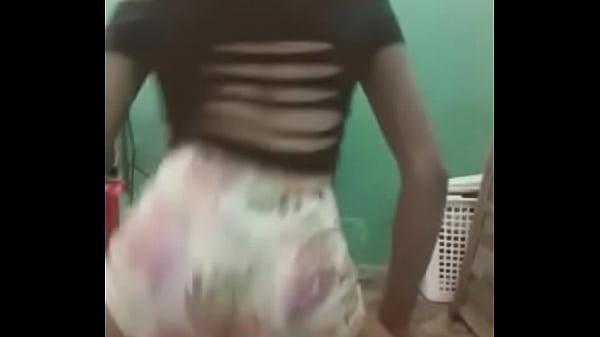 Trans Novinha Rebolando Gostoso II 