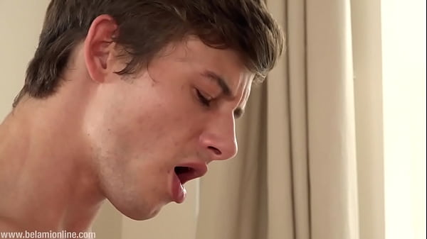 Play MP4 - Ariel Vanean Bastian Dufy