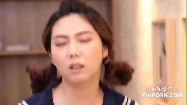 Play MP4 - 国产AV剧情之调皮色诱处男老师