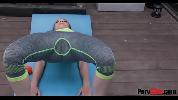 Secretly_Recording blowing me Ashley LaneIzzy Lush