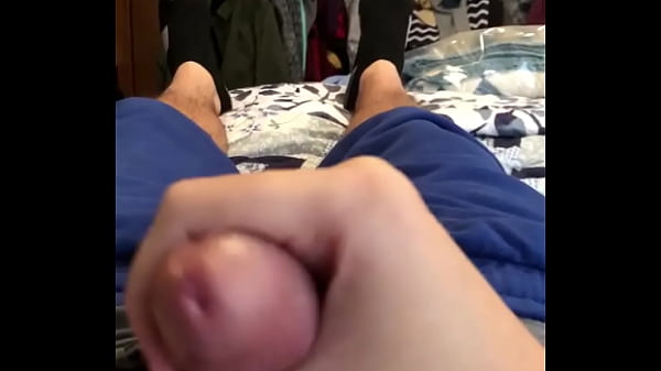 Male makes himself cum and loses NNN 