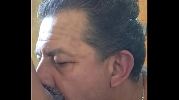 RICA MAMADA DE VERGA A ENRIQUE 