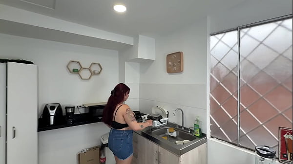 Nonton My Roommate Is Obsessed With My Big Boobs, I Let Him Cum On Them - Jenn Boobs thumbnail