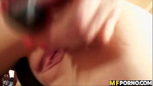 Horny freak dildoing her pussy on the table_Veronica Ricci3