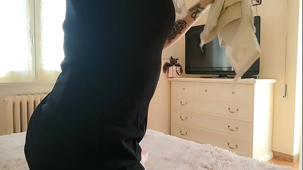 Nonton The Maid You've Always Dreamed Of Doesn't Just Clean, And Spoiler Sucks You Off thumbnail