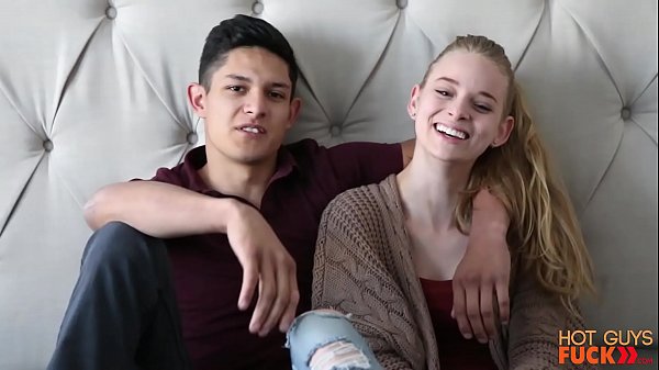 Play MP4 - Best Friends Fucks For The First Time