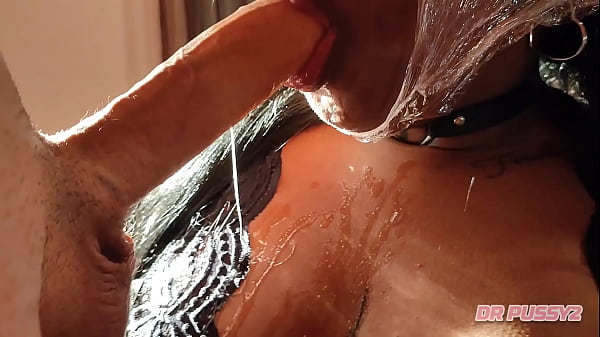 BDSMEBONY FAZ SEXO_HARDCORESQUIRT_E VOMITANA GARGANTA FUNDA