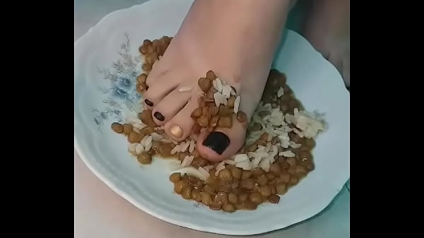 Goddess yumyum serves you weekly your fucking food and do not ever look up at me slave you don't deserve a spoon now suck everything from my feet and swallow 