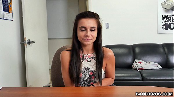 Play MP4 - Tiny little 18 Year Old Audition