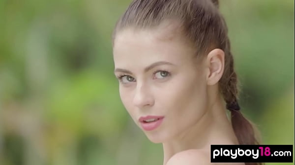 Petite boxer beauty naked trainingsession outdoor