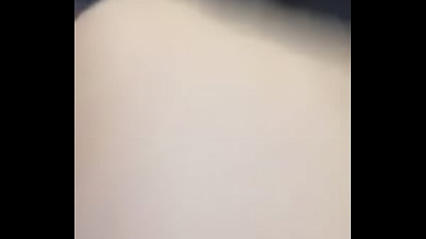 Play MP4 - Dany poniendose pantimedias